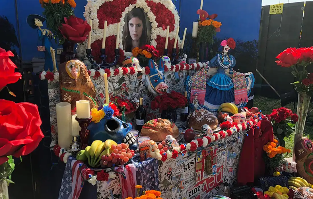 Netflix-Dia-de-los-Muertos-04-Event-at-Hollywood-Forever-Cemetary-Glow-Exhibitions-Events-Experiences-Projects