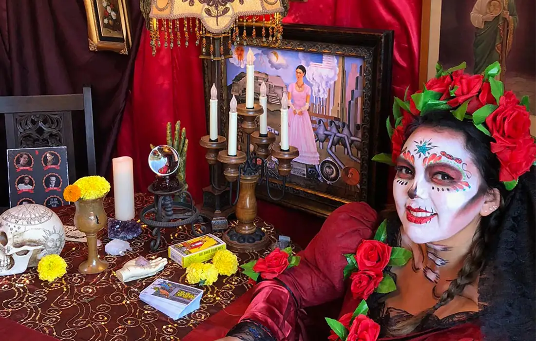 Netflix-Dia-de-los-Muertos-06-Event-at-Hollywood-Forever-Cemetary-Glow-Exhibitions-Events-Experiences-Projects