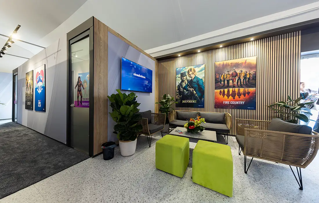 Paramount-03-MIPCOM-Cannes-Glow-Exhibitions-Events-Experiences_Projects