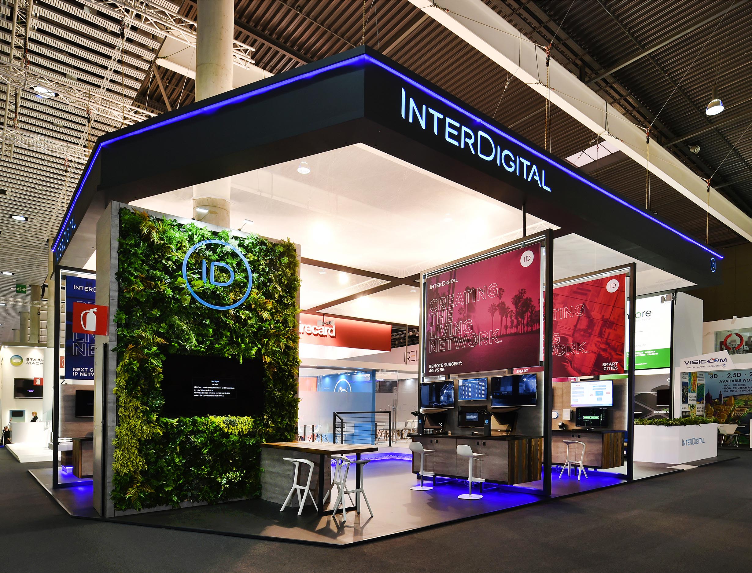 Interdigital-01-Booth-Graphics-at-MWC-Mobile-World-Congress-Glow-Exhibitions-Events-Interiors-Projects-Large