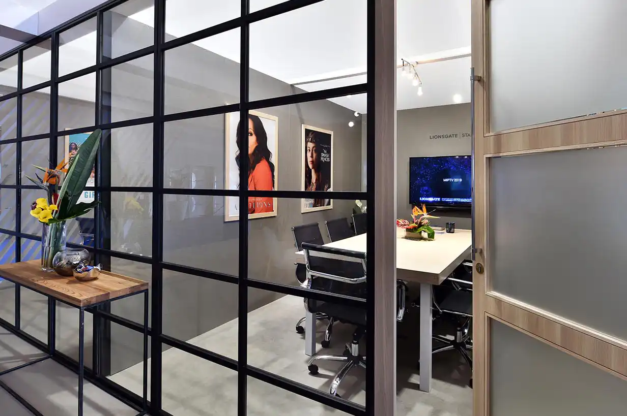 Lionsgate-07-Booth-Graphics-at-Miptv-Glow-Exhibitions-Events-Interiors-Projects-Small