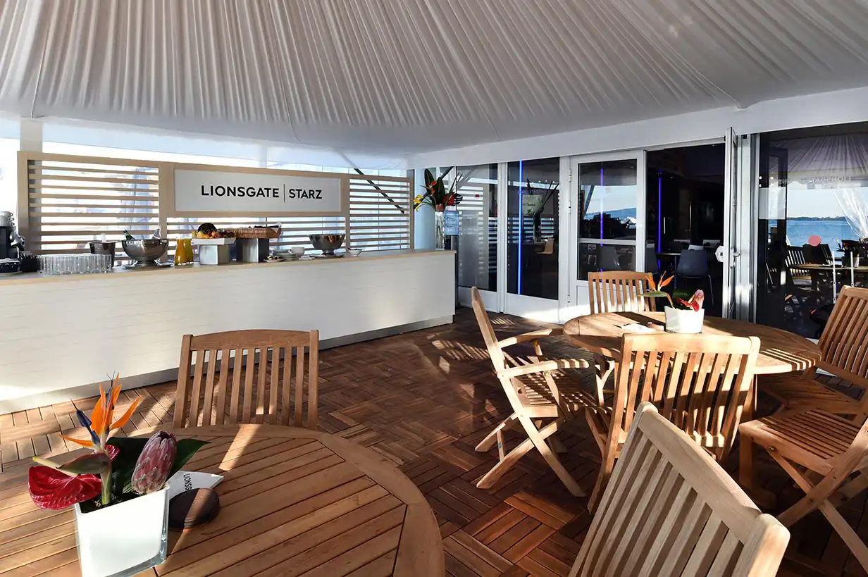 Lionsgate-09-Booth-Graphics-at-Miptv-Glow-Exhibitions-Events-Interiors-Projects-Small