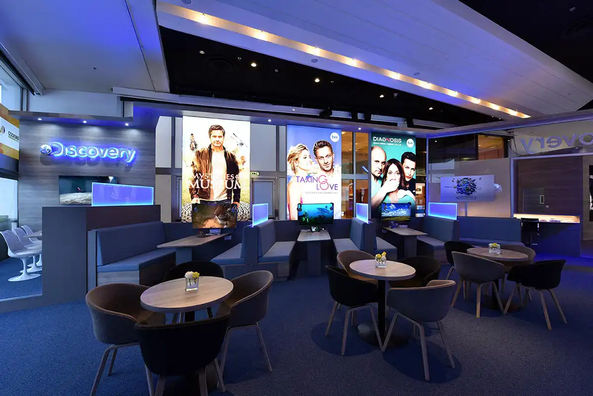 NBCU-02-Booth-Graphics-at-Mipcom-Glow-Exhibitions-Events-Interiors-Projects-Small