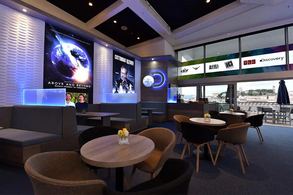 NBCU-06-Booth-Graphics-at-Mipcom-Glow-Exhibitions-Events-Interiors-Projects-Small