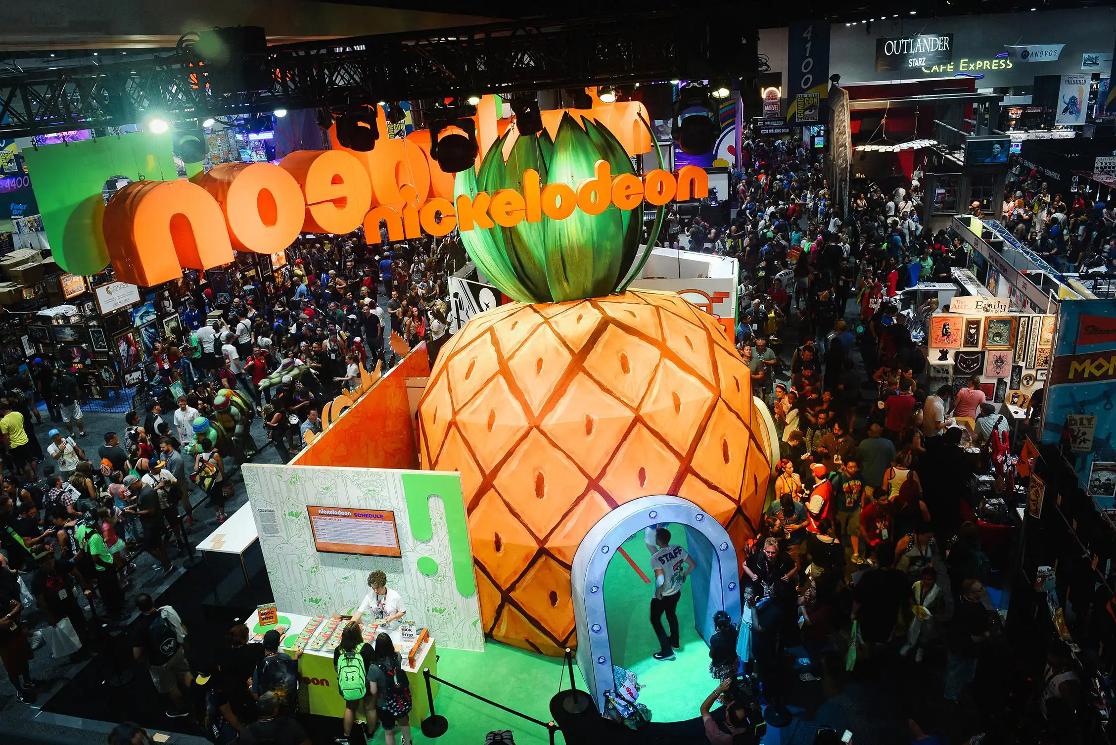 Nickelodeon-01-Booth-Graphics-at-SDCC-2017-San-Diego-Comic-Con-Glow-Exhibitions-Events-Experiences-Projects-Large