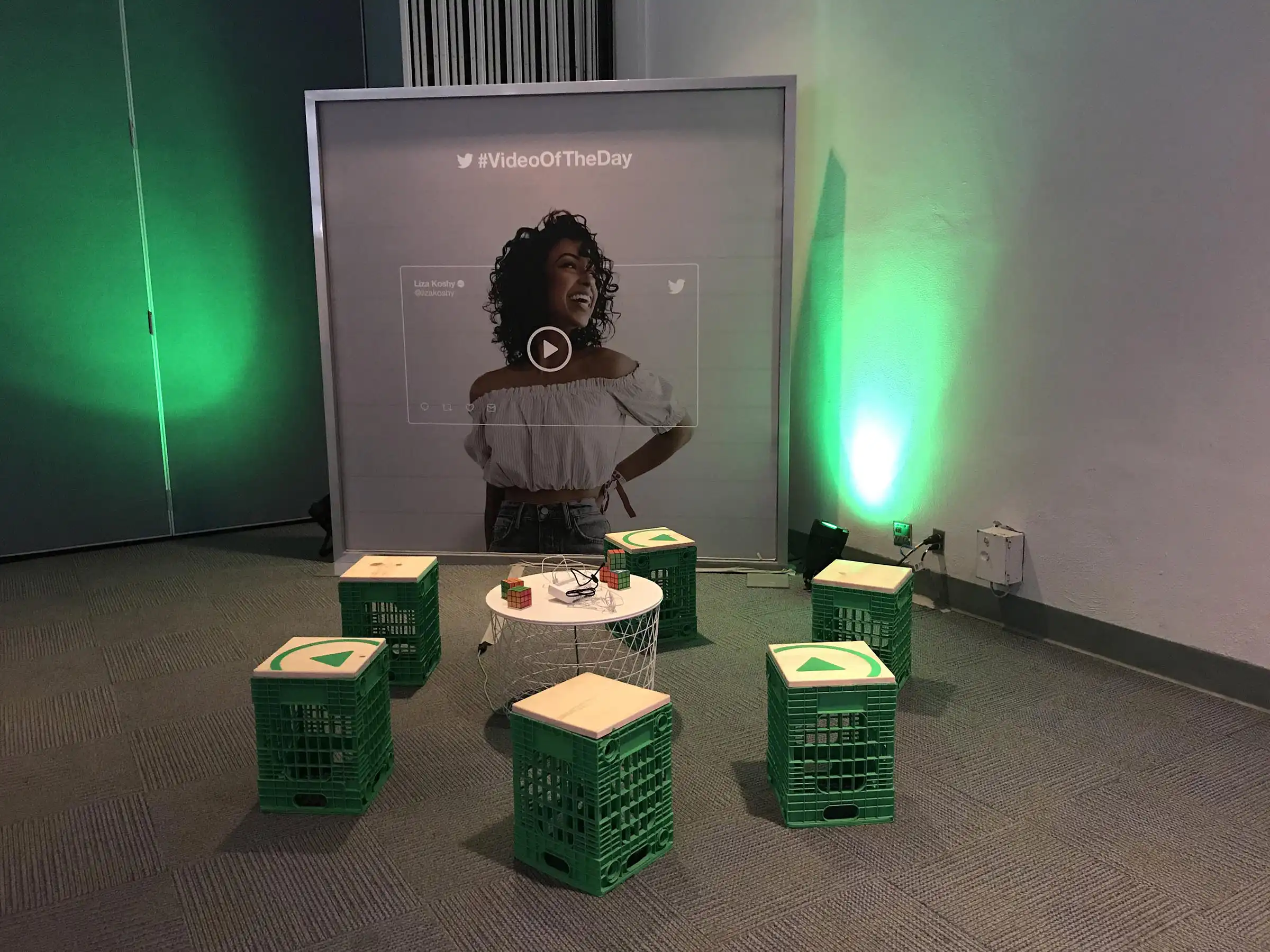 Twitter-05-Event-at-Vid-Con-2017-Glow-Exhibitions-Events-Experiences-Projects-Large
